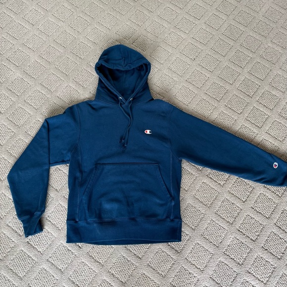 Blue Champion reverse weave men’s hoodie -like new - Picture 4 of 6